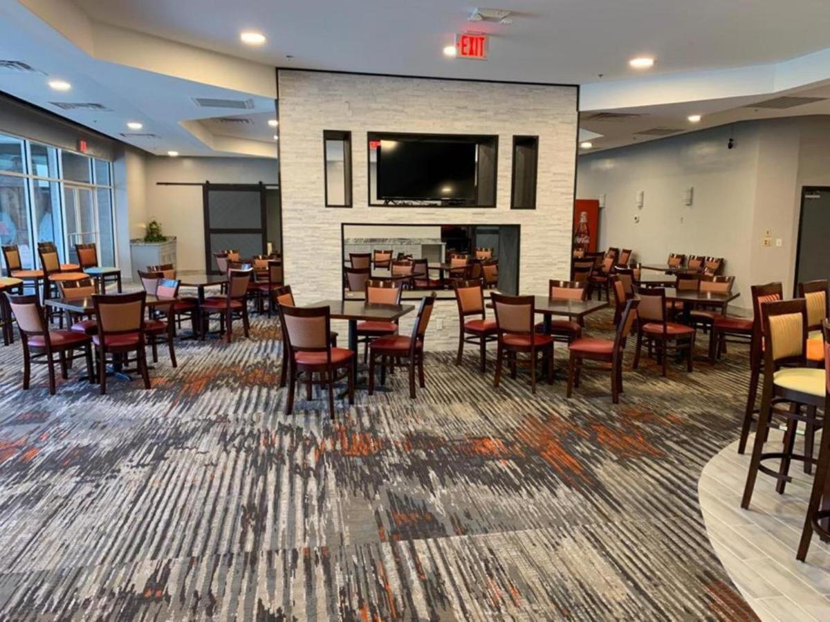 Ramada By Wyndham Gainesville Eksteriør bilde
