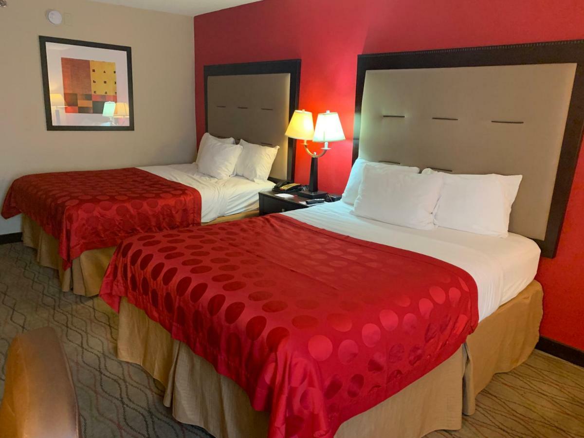 Ramada By Wyndham Gainesville Eksteriør bilde