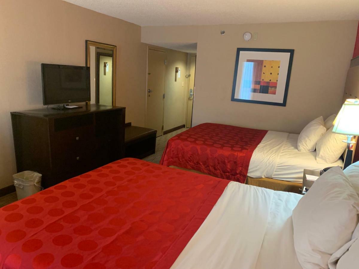 Ramada By Wyndham Gainesville Eksteriør bilde